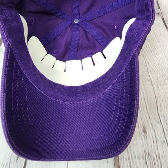 HOLIDAY GIRL BASEBALL HAT SMALL FIT WITH  ADJUSTABLE BACK STRAP. - Picture 6 of 6